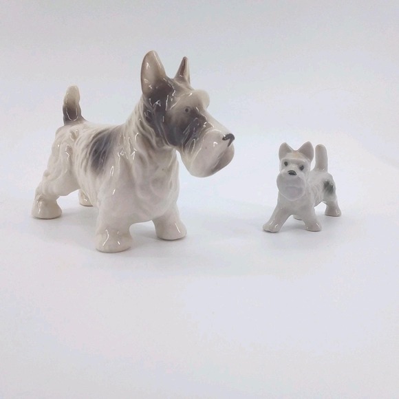 2 Vintage Occupied Japan Gray White Brown Scottie Terrier Dog Figurines 40's 50' - Picture 4 of 8